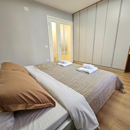 Apartamento Valentino'S Nest Tirana Exterior foto
